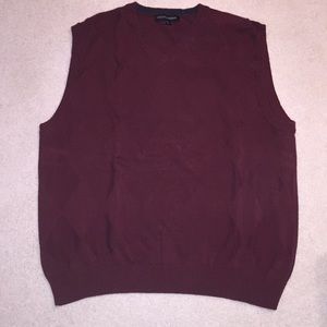 Maroon sweater vest xl